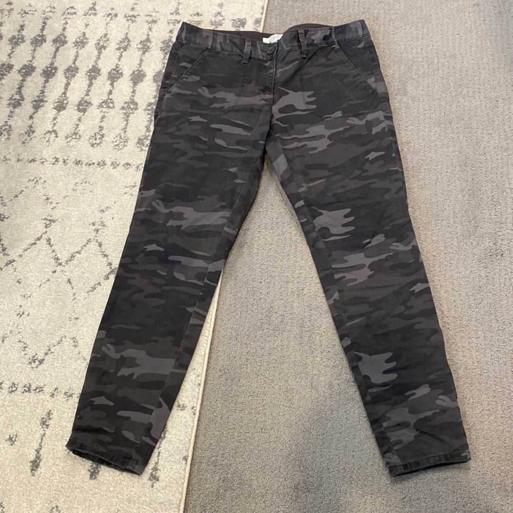 Loft Dark Camouflage Cargo Pants - Size 8